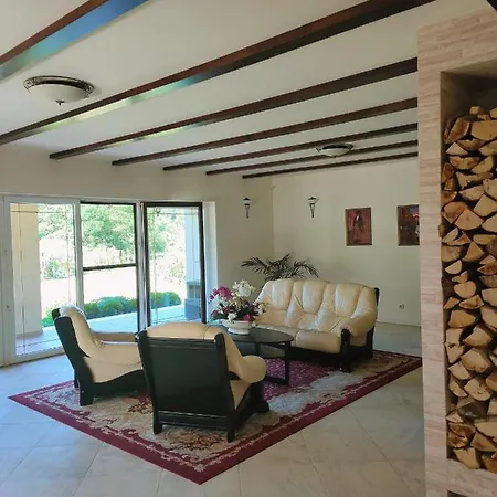Maya Bed and Breakfast