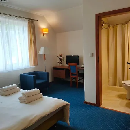 Maya Bed and Breakfast *